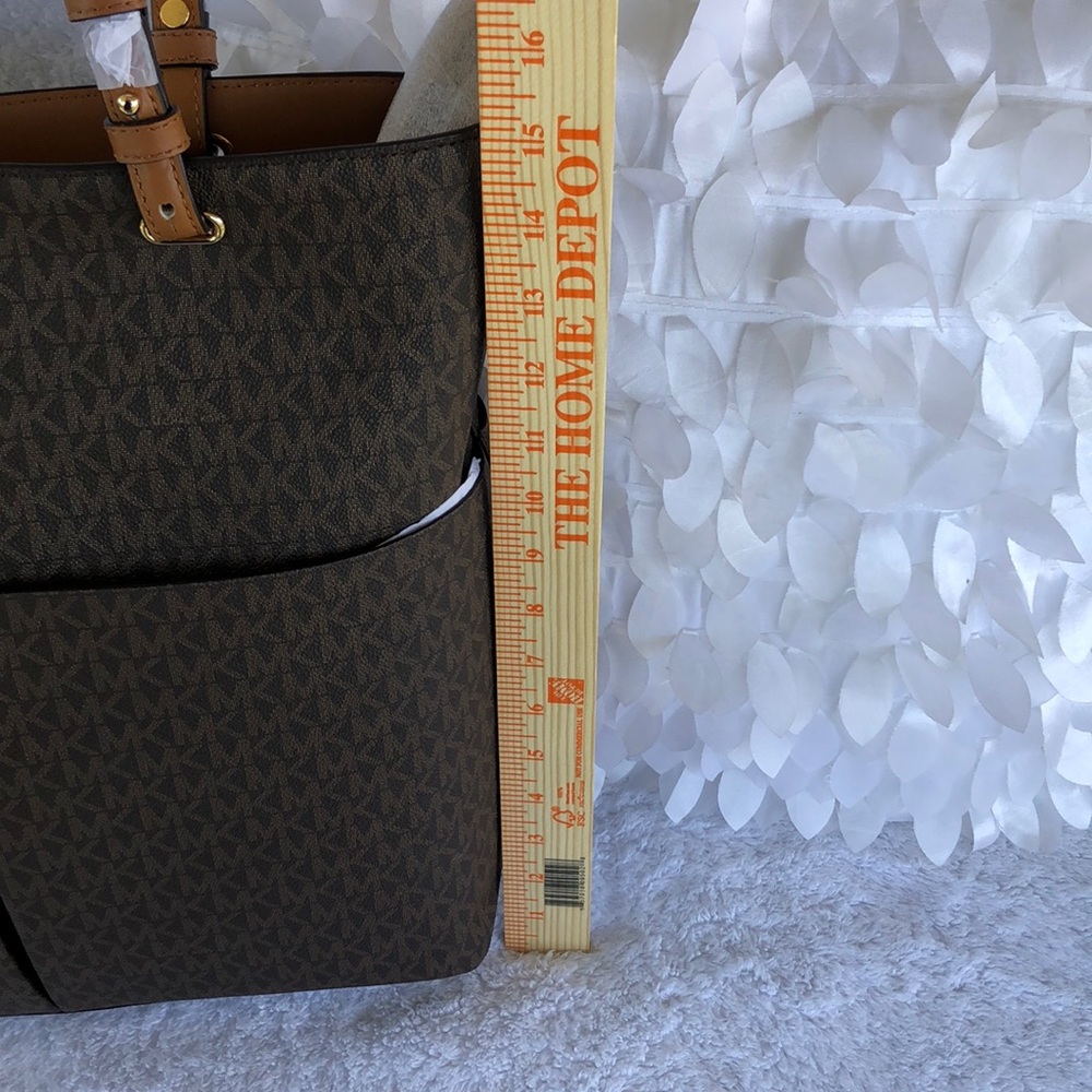 ⚠️SALE⚠️NWT Michael Kors purse. FINAL Price-Firm - Picture 15 of 16